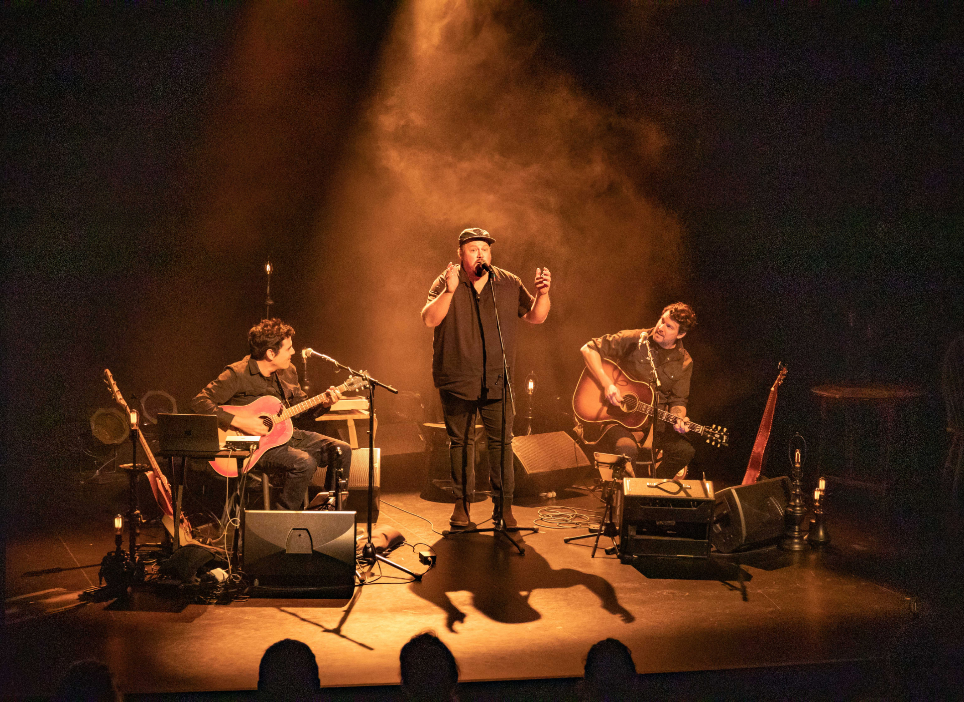 Mathieu Barrette et les Saint-Thomas en spectacle au Théâtre Petit Champlain.